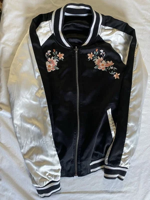 HOLLISTER Satin Floral Bomber Jacket Black & White Embroid Reversible Size Large - Image 1 of 4