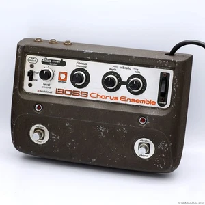 Pedal de efectos para guitarra BOSS CE-1 Chorus Ensemble vintage 1980 probado en Japón funciona - Imagen 1 de 11