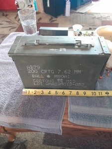 Excellent Ammo Cans Sealed Lids 556 223 US Military Army Marines - Picture 1 of 7