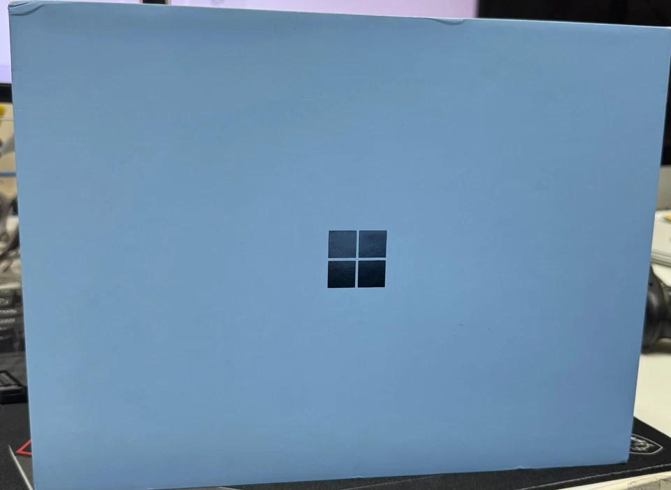 Microsoft Surface Pro (11th Edition) Snapdragon X Plus 512gb 16gb RAM Win 11 - Image 1 of 3