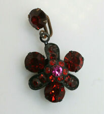 Vintage gun metal finish flower shaped pink & deep red rhinestone pendant