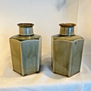 Dansk Designs Japón Jarrones de Cerámica Verde Hexágono Lote de 2 Daneses Modernos Refsgaard - Imagen 1 de 14