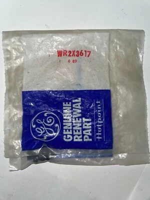 Clips de refrigerador GE PT#WR2X3617 Foto 1 de 2