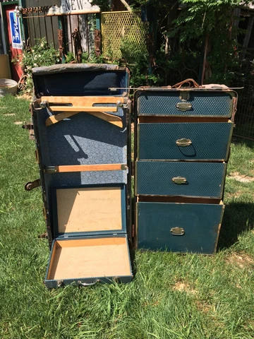 Weaver STEAMER TRUNK WARDROBE TRAIN CAR LUGGAGE 1900S 40.X15X 21IN Cover