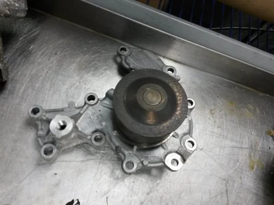 Bomba de refrigerante de agua para 98-04 Isuzu Rodeo 3.2 Foto 1 de 4