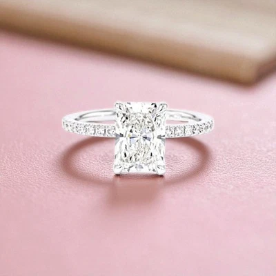 950 Platinum IGI Certified Lab Grown Diamond Engagement Ring 2.40 CT Radiant Cut - Image 1 of 4