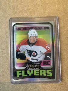 2024-25 O-Pee-Chee Platino Retro Novato Arco Iris Matvei Michkov #R92 - Imagen 1 de 2