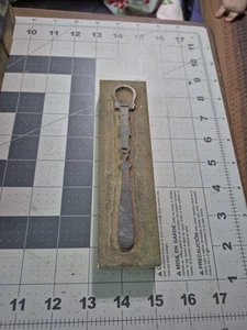 Vintage Colonial Letter Press Print Block BAT KNIFE WITH KEY CHAIN - Picture 1 of 4