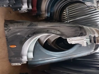 2000 2001 02 03 04 05 2006 2007 2008 年 JAGUAR S 型右乘客挡泥板黑色 — 第 1/4 张图片