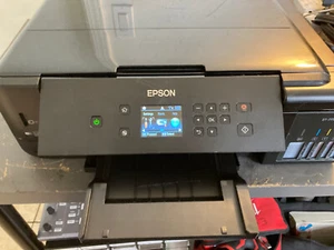 Impresora inalámbrica Epson - Expression Premium EcoTank ET-7750 necesita mantenimiento - Imagen 1 de 8