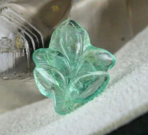 NATURAL COLOMBIAN EMERALD CARVED LEAF 5.57 CARATS GEMSTONE FOR PENDANT RING - Picture 1 of 6