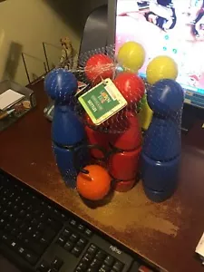 LITTLETOWN MULTICOLOUR SKITTLES SET BIRTHDAY CHRISTMAS OUTDOOR INDOOR USE - Picture 1 of 1
