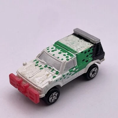 Camioneta pickup Toyota Hilux 1993 Micro Machines 4x4 (sin reflectores) vintage Galoob Foto 1 de 4