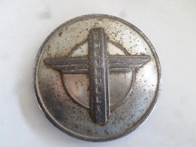 Original 1942 1946 1948 1947 Chevrolet Steering Wheel Horn Cap GM Lowrider Chevy - Imagem 1 de 2