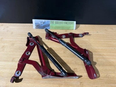 Петли багажника Ford Mustang 2005-2009 годов выпуска красные оригинальные протестированы левая и правая - Изображение 1 из 2