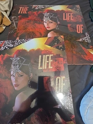 Taylor Swift  Life of a Showgirl The Tiny Bubbles in Champagne 2 Collection Set - Image 1 of 2