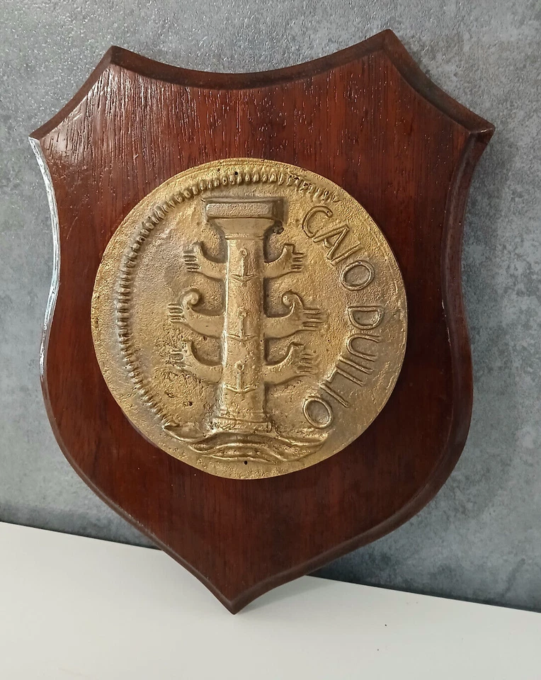 Crest in Legno Nave Incrociatore Caio Duilio Marina Militare Raro - Immagine 1 di 1