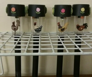 4er Set Hühner & Blumen Hahn Küken SOLARLEUCHTEN GARTEN Bauernhof Scheune Huhn - Bild 1 von 7
