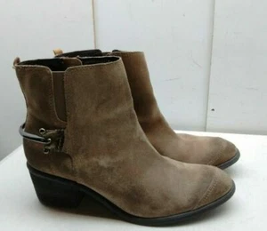 Donald J. Pliner DIGG Brown Leather Chelsea Western Boot Casual Women Shoes 8.5M - Picture 1 of 7
