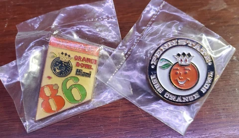 Vintage 1986 Orange Bowl Penn State Pin Lot - new in bags (2) pins Cover