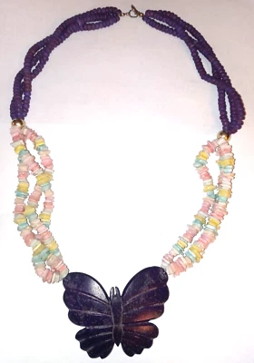 Lindo Collar con Cuentas de Madera con Concha de Puka Teñida Colgante Mariposa Bohemio Chic Playa Foto 1 de 4