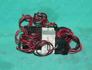 SMC, VV3Q1-IAK01A, VQD1151U-6M0, VQ110U-6L, Solenoid Valve Pneumatic Air Manifol - Picture 1 of 4