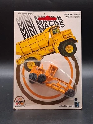 Vintage 1981 Zee Toys 1:64 Caterpillar Cat 12G Motor Road Grader Mini Macks MOC - Image 1 of 3