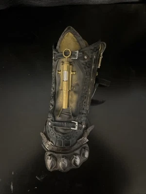 Assassin's Creed Syndicate Lama Phantom Guantelete Hoja Oculta Juguete Juegos con disfraces Foto 1 de 4