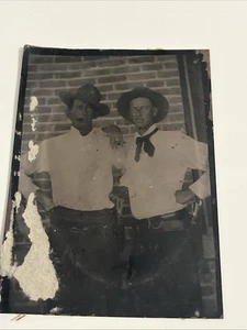 Tintype Photo Men Guns Cigar Hat Affectionate Gun Belt Bullets Law Enforcement - Picture 1 of 4