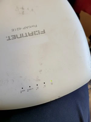 USED Fortinet FAP-421E-A Wireless Access Point - White - POE No Power Cord - Image 1 of 4