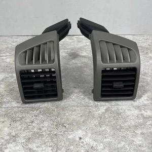 2007-2012 Chevrolet Colorado Canyon Outer Left and Right Vent Set OEM - Picture 1 of 20