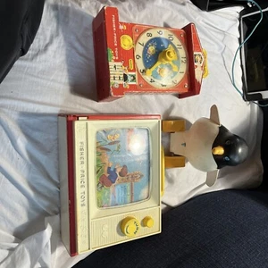 Fisher price radio penguin and school clock - Picture 1 of 9