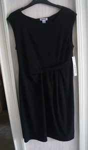 NEU MIT ETIKETT DKNY DAMEN SCHWARZ S/WENIGER KLEID "MED" SCHWARZ, RD-AUSSCHNITT, VORDERDETAIL - Bild 1 von 6