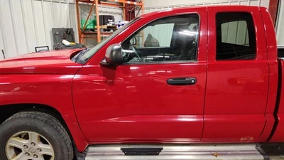 05-11 Dodge Dakota OEM puerta del conductor izquierda eje (rojo llama PR4) Foto 1 de 3