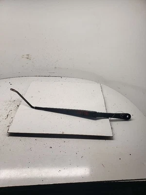 Brazo limpiaparabrisas de faros usado se adapta a: Subaru Impreza 2000 grado A Foto 1 de 4