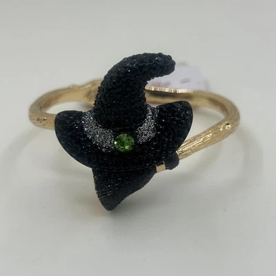 Betsey Johnson Sombrero de Bruja y Escoba Tono Dorado Pulsera con Bisagras/Nuevo con Etiquetas Joyería Halloween Foto 1 de 4