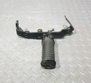 ♻️ Kawasaki BN 125 Eliminator 1997 - 2007 Front Right Hanger Footrest Foot Peg ♻ - Picture 1 of 15