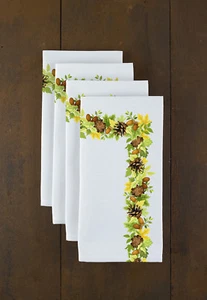Pine Cones & Leaves Border Signature Collection 18" x 18" Napkins - 4 Pack - Picture 1 of 1