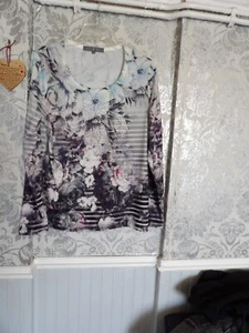 ladies top by jesica graff size S will measure - Picture 1 of 1
