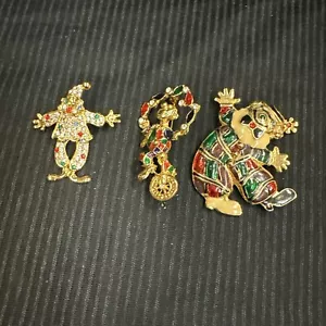KONVOLUT BROSCHEN-ANSTECKNADELN 3 goldfarbene Clowns mit klaren & farbigen Rheinsteinen 1 Clown beweglich - Bild 1 von 10