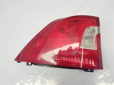 Volvo S60 2014 luz trasera lado del pasajero izquierda 4 puertas berlina 31395930 Foto 1 de 4