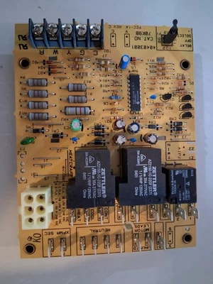 Lennox Armstrong Furnace Control Circuit Board 70K98 40403001 - Image 1 of 2