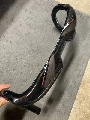 Zipp SL70 aero 碳纤维公路车把 40 cm c-c 内部路由落杆 — 第 1/4 张图片