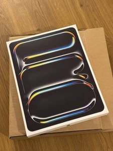 Apple iPad Pro (M5) 13 Inch WiFi 256GB Black 2025 NEW SEALED 1yr Apple Warranty - Picture 1 of 2