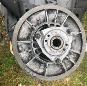 2006 Yamaha RS venture  4 stroke snowmobile sled secondary clutch - Picture 1 of 2