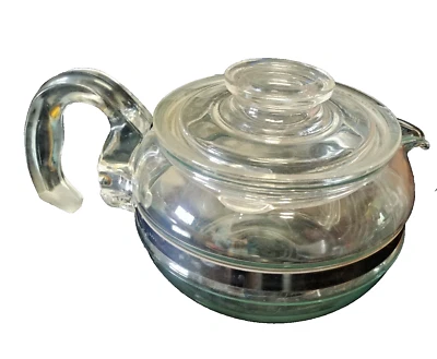 Vintage Pyrex Glass Coffee/Teapot 8336 Flameware 6 cup with Lid  No chips/stains - Image 1 of 4