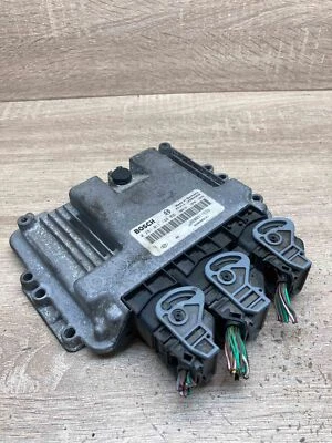 0281011148 Renault Laguna Motor ECU Engine Module Unit Bosch - Image 1 of 4