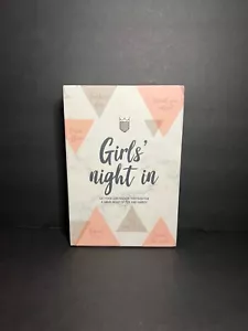 Juego de cartas Girls' Night in Trivia con Truth or Dare, ¿preferirías? ¡Y más! - Imagen 1 de 5