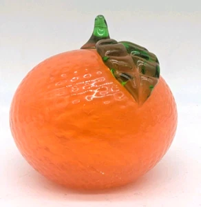 MCM Vetro Arancione Decorativo Arte Vetro Soffiato a Mano Frutta Fermacarte Vintage - Foto 1 di 9