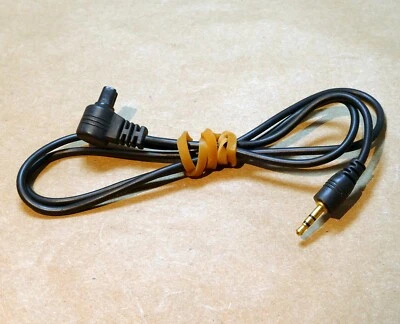 Promaster 2.5mm Cable for Remote Shutter Release for  EOS 5D 7D II III (3-pin) - Image 1 of 4